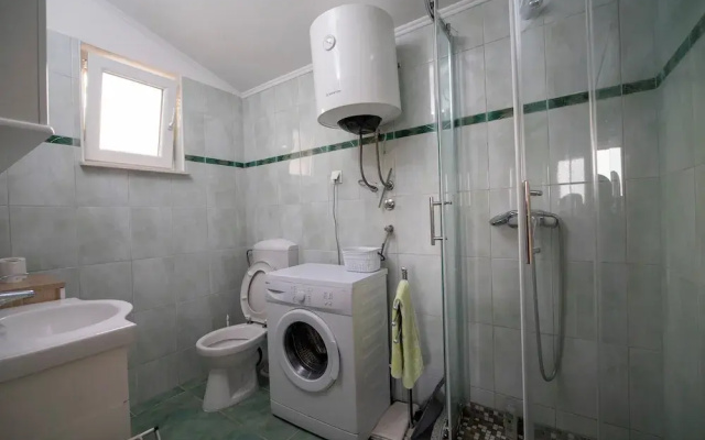 Hill Pool House, Kaštel Kambelovac Retreat