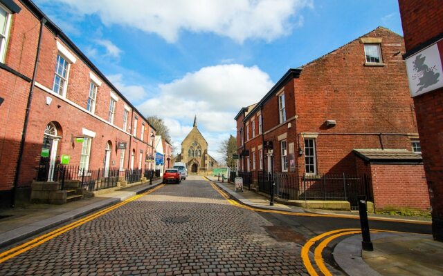 Central Bolton Accommodation