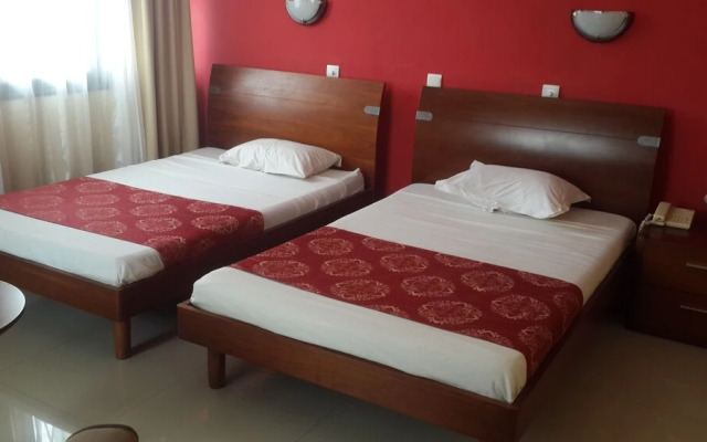 hotel Plazza Inn
