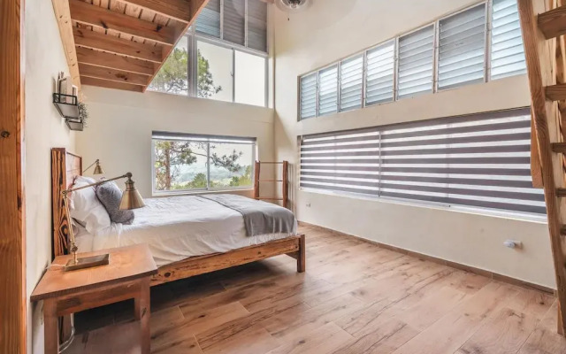 Paradise Retreat With Stunning Views in Jarabacoa