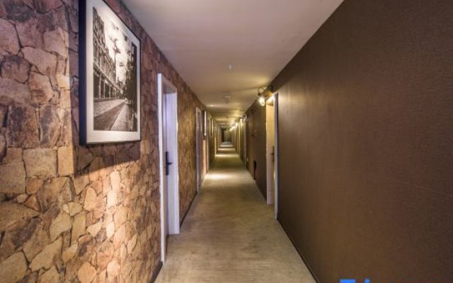 Nostalgic Art Hotel (Dongguan Nancheng Branch)