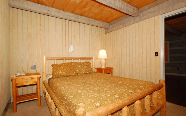 The Smokehouse Lodge and Cabins