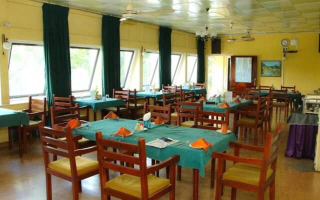 Dunhinda Falls Inn