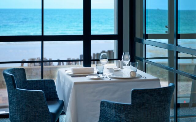 Hôtel Le Nouveau Monde