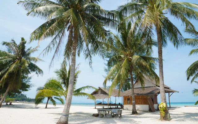 Laemson Resort