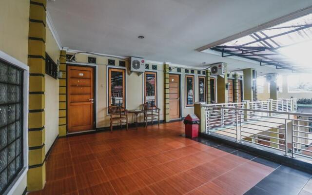 RedDoorz Plus @ Megamendung Puncak Bogor