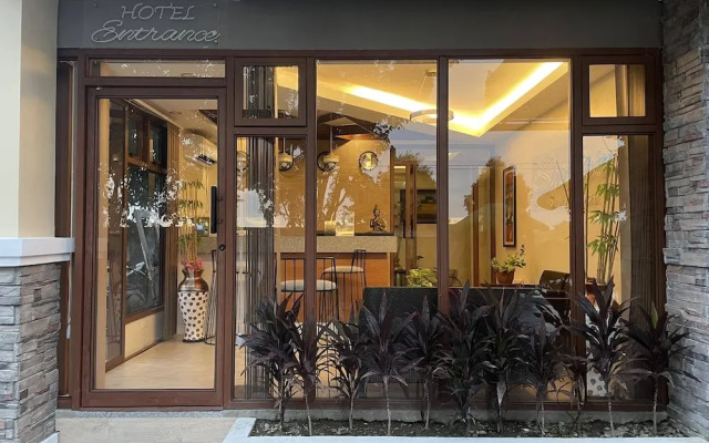 Sarojus Farmview Hotel