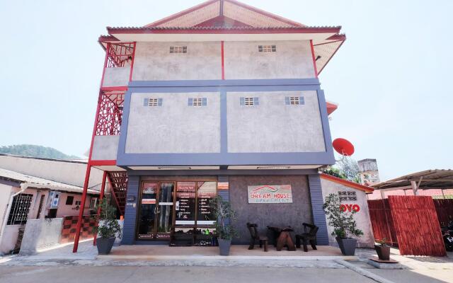OYO 609 Lanta Dream House Apartment