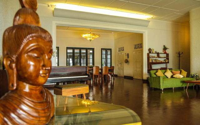 Castle Hill Bungalow