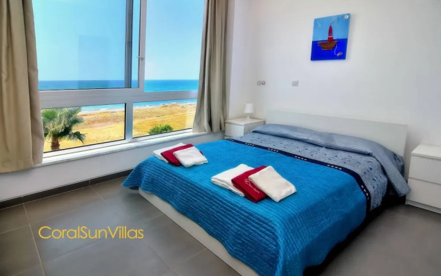 Blue - Beach Front Spectacular Villa Sleeps 10