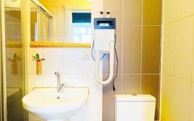 Zebra Hotel Alsancak