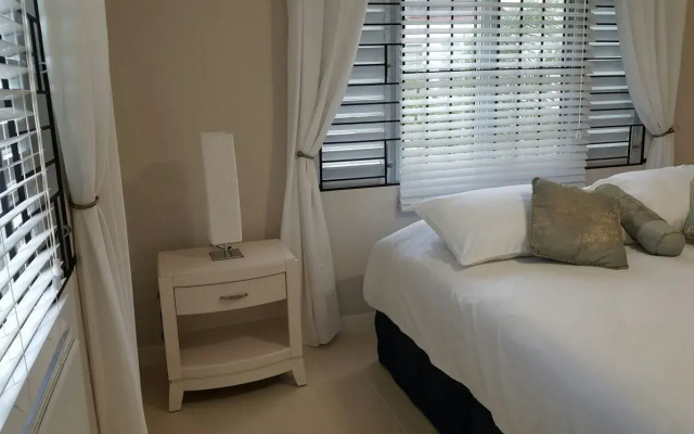 Fern Court Apartment With Oceanic View III