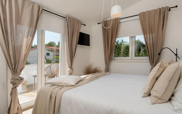 Marula holiday home - with heated pool