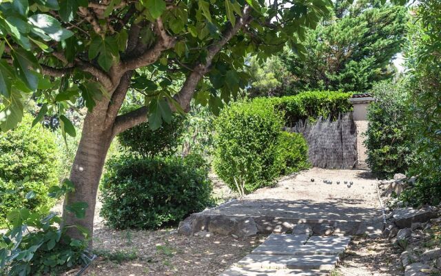 Comfy Villa in Pouzols-minervois With Private Pool