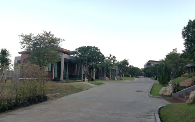 Nutchana Hill Boutique Hotel