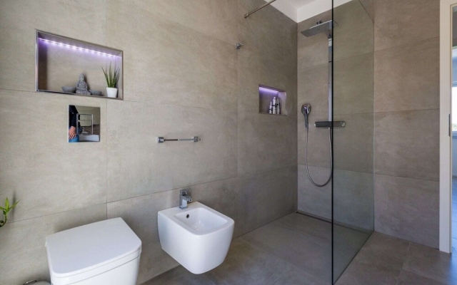 Luxurious Holiday Home in Grizane With Swimming Pool