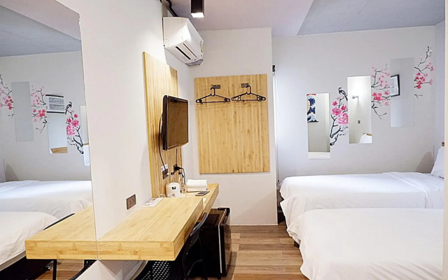 IZEN Budget Hotel & Residences (Plus)
