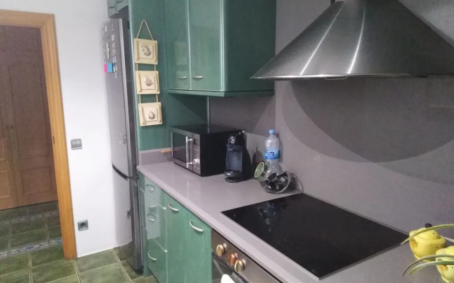 Private Rooms - Fira 2