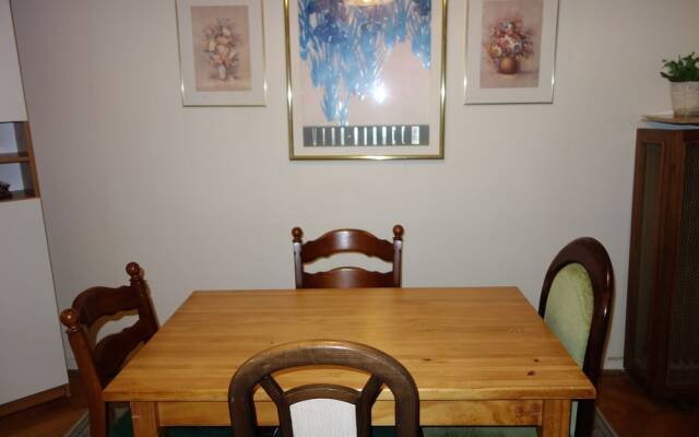 Tolstov-Hotels Large 3,5 Room Apartment