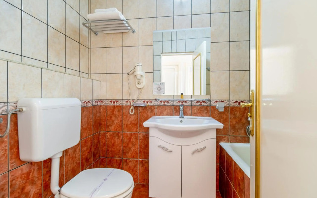 Hotel Imparatul Romanilor