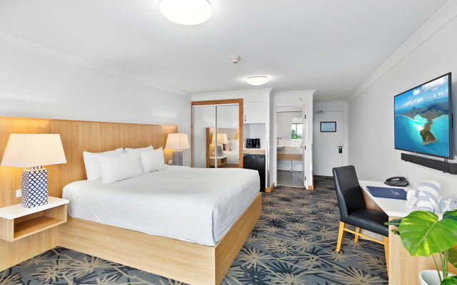 Airlie Beach Hotel
