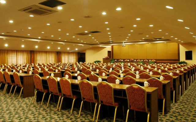 Plum Bamboo Resort Hotel Hangzhou