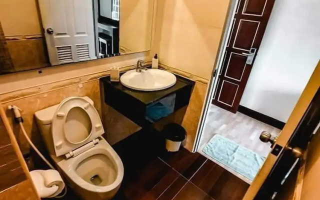 Walking Street Hostel by New Wave - Adults Only