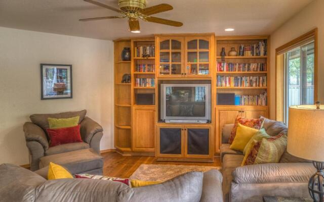 9 Hoodoo-AC-Hot Tub-5BR/3BA