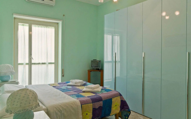 Colosseum apartments - Roman Forum area