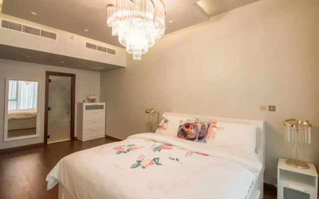 Luxurious 2BR - Fully Upgraded - High-end facilities