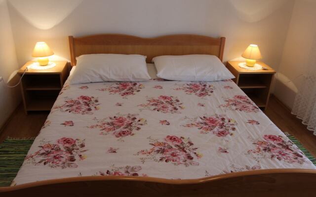 Apartment True A2 Malinska, Island Krk