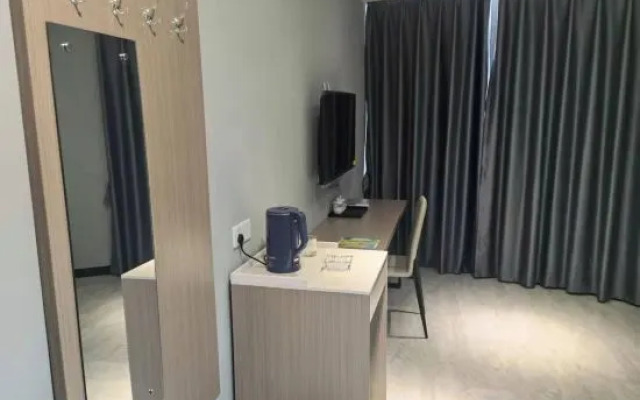 Shanghai Fuqiang Business Hotel