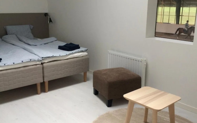 Flyingehus Gårdshotell