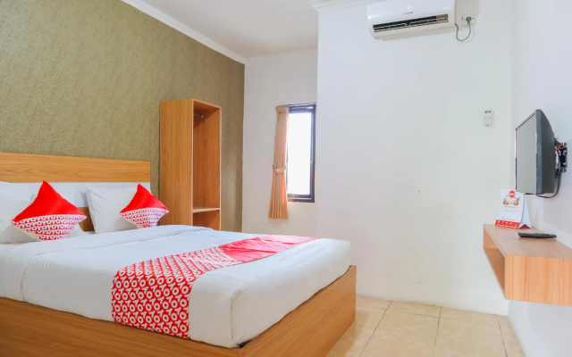 OYO 2547 Assirot Residence