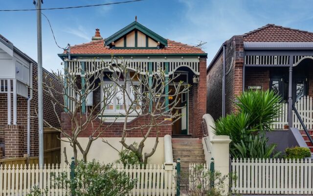 Stunning Inner City House Close to Fish Market