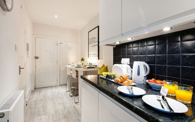 The Earl's Court Garden Gem - NKN