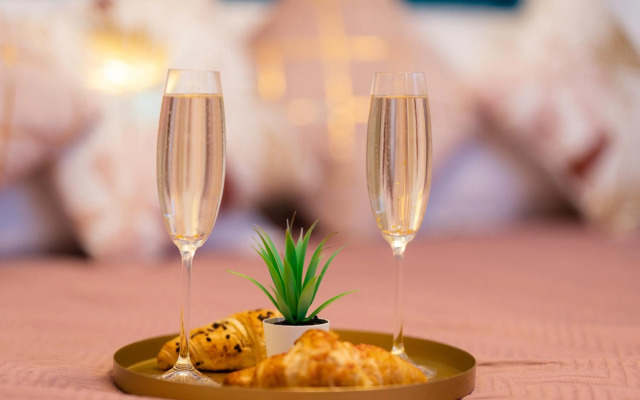 Artsy riverside suite - Amazing central apartment