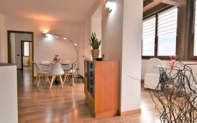 Valley View Pool Apartment