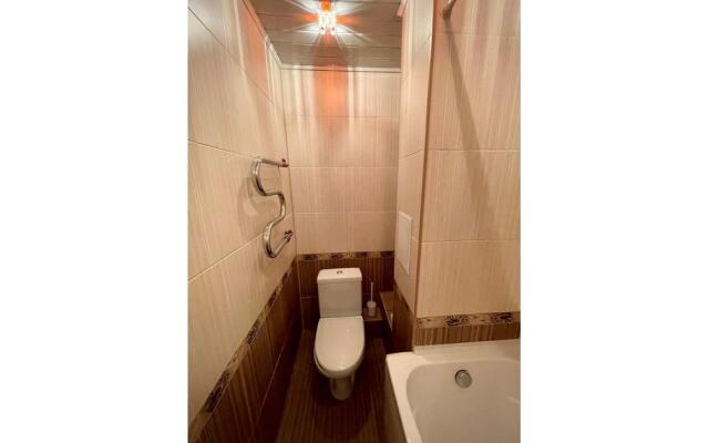 Home Hotel On Stroiteley 79