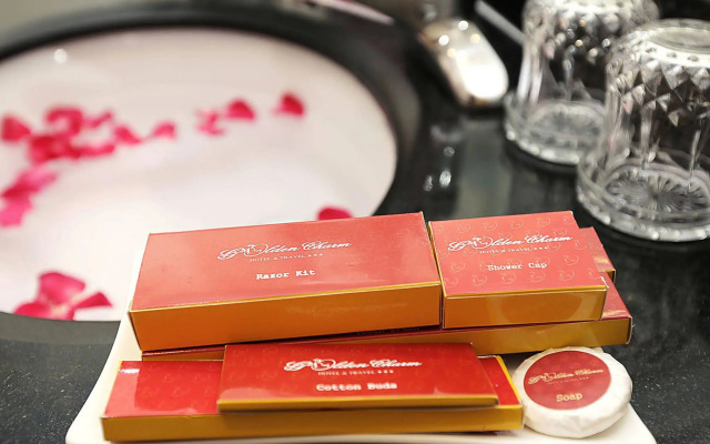 Hanoi Golden Charm Hotel