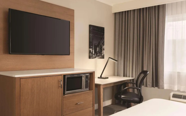 DoubleTree by Hilton Providence Airport Warwick