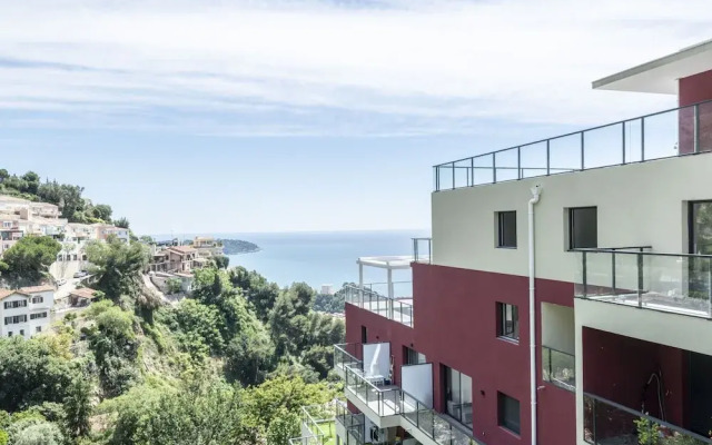 Comfortable Holiday Apartment With Terrace