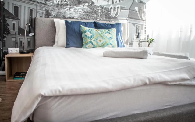 LouLou's Central Apartment with cosy balcony