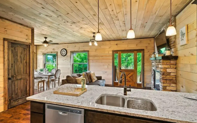 Newly Built Amazing View Chalet Perfect Location