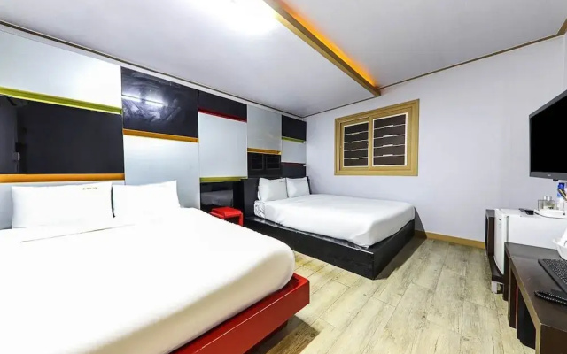 Eli Motel
