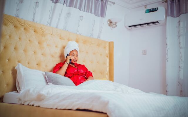 Geza Luxury Apartment