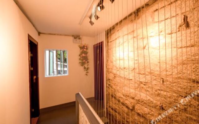 There Is An Inn (Shenzhen Dapeng)