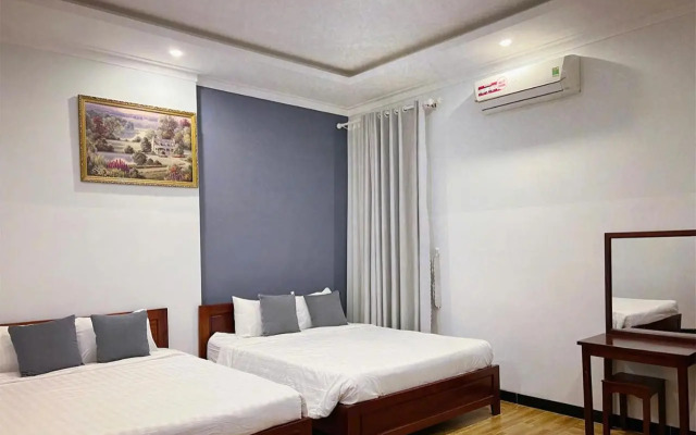 Hotel Minh Quang