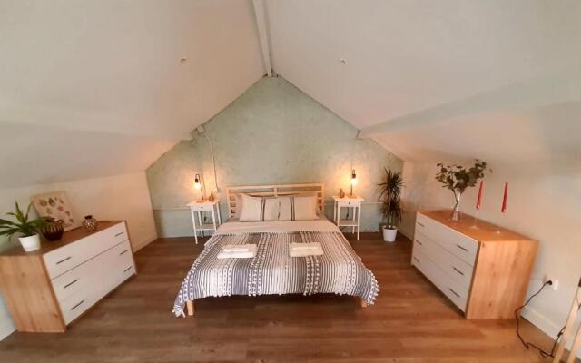 Red Door House Peniche