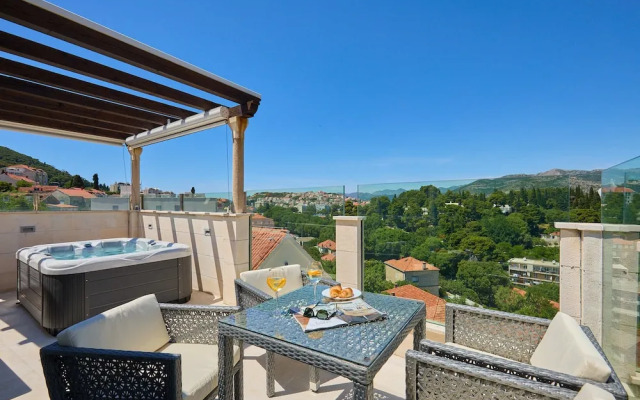 Hedera Estate, Hedera A42